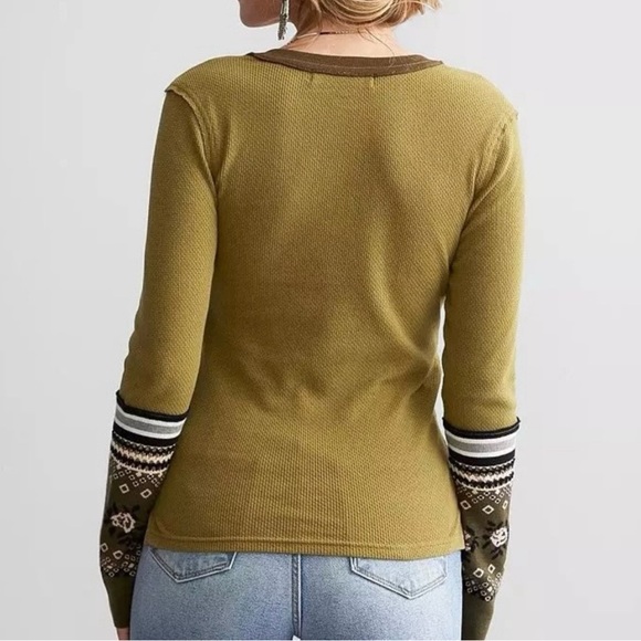 Free People We The Free Mikah Notch Neck Top Size XS Army Combo - Picture 3 of 6